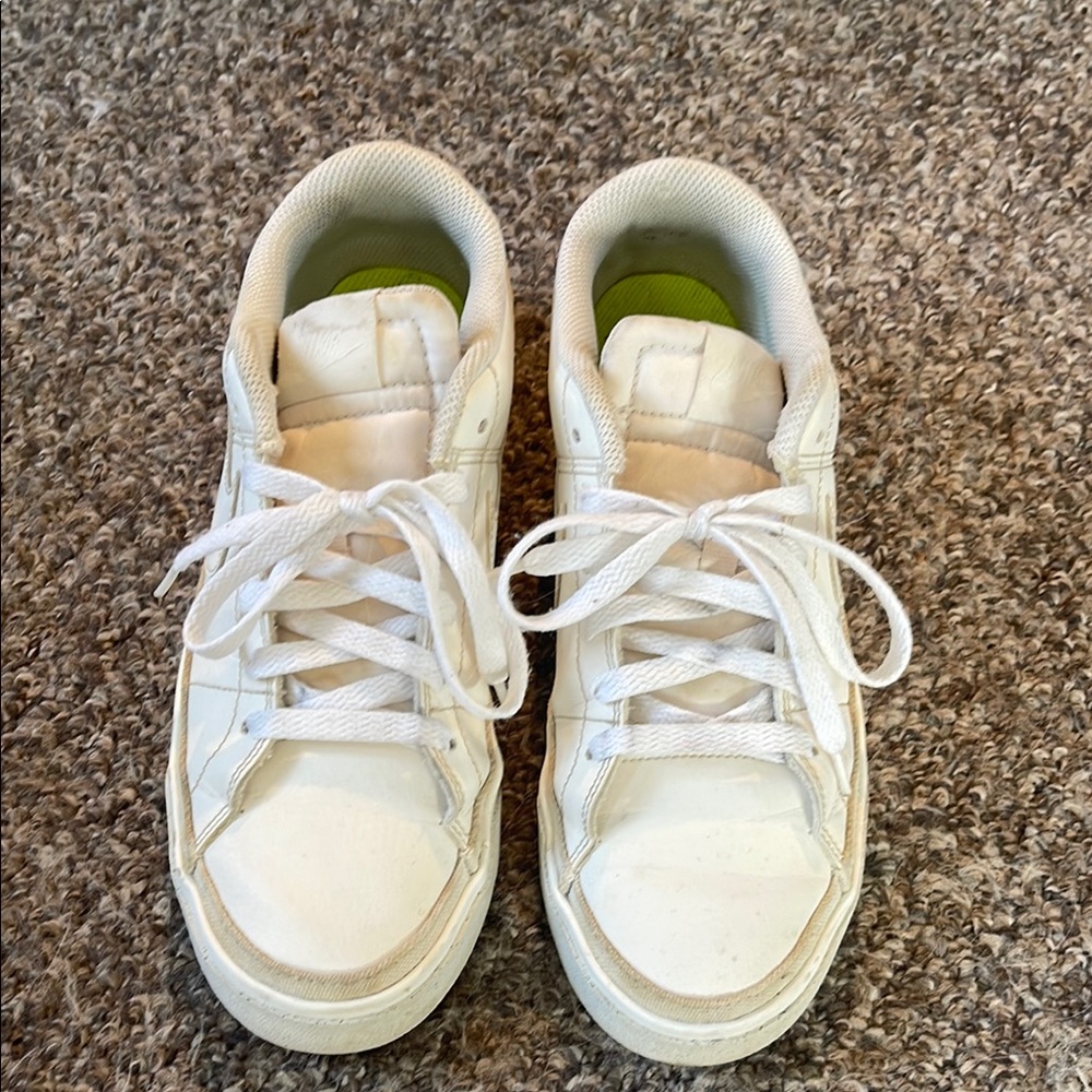 Nike Court Legacy Low Top Sneakers
